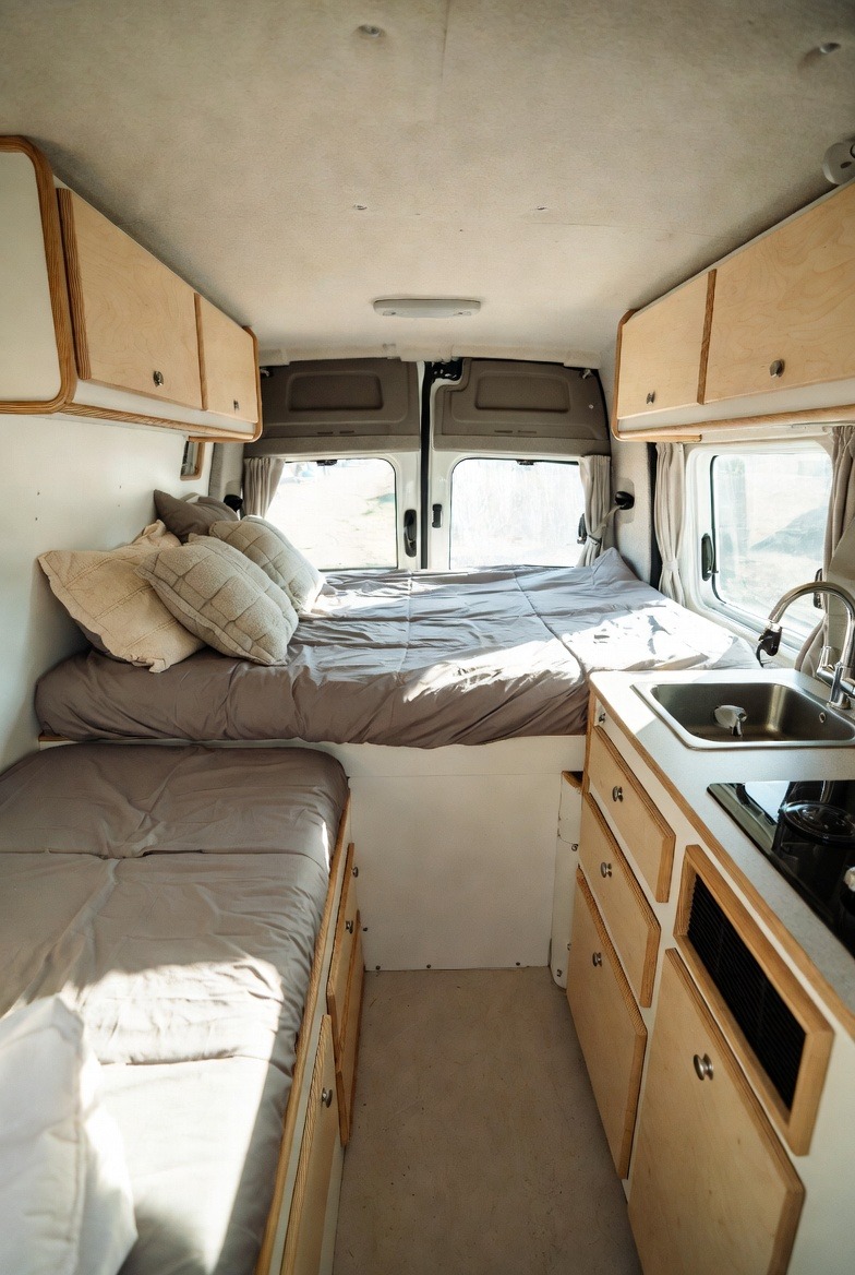 Overview of Vanlife Interior Layout