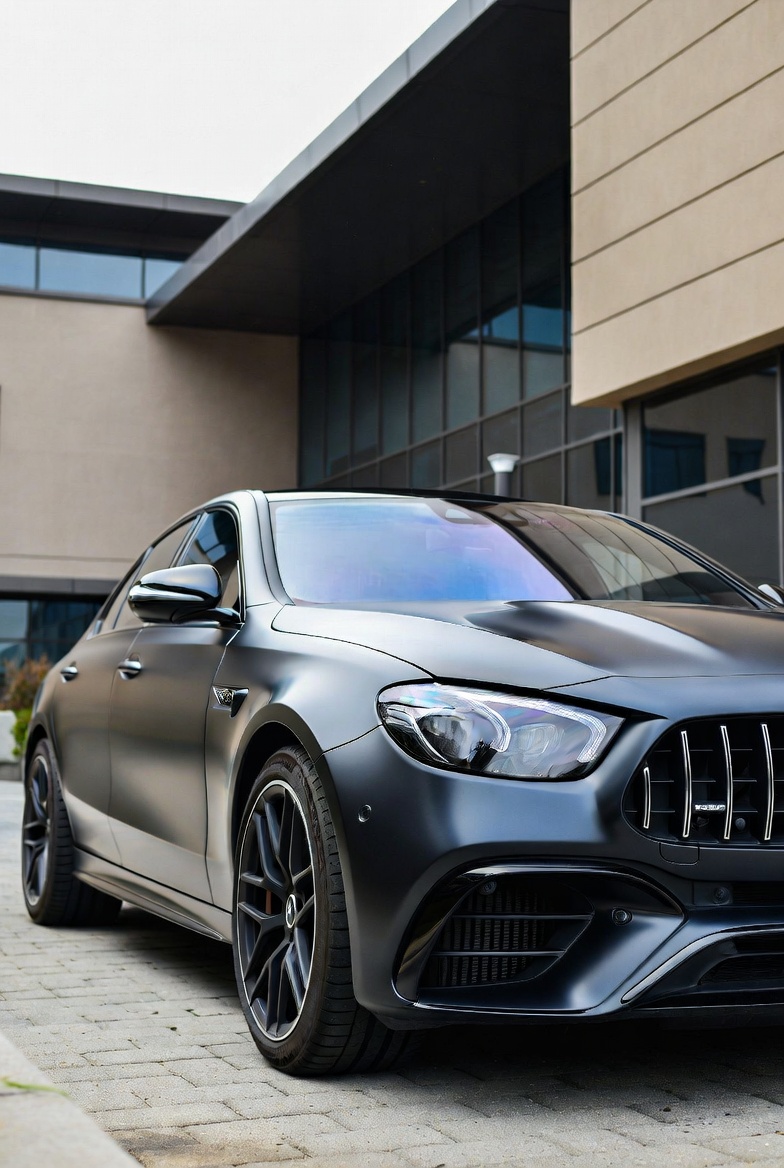 The Elegant Executive Presence