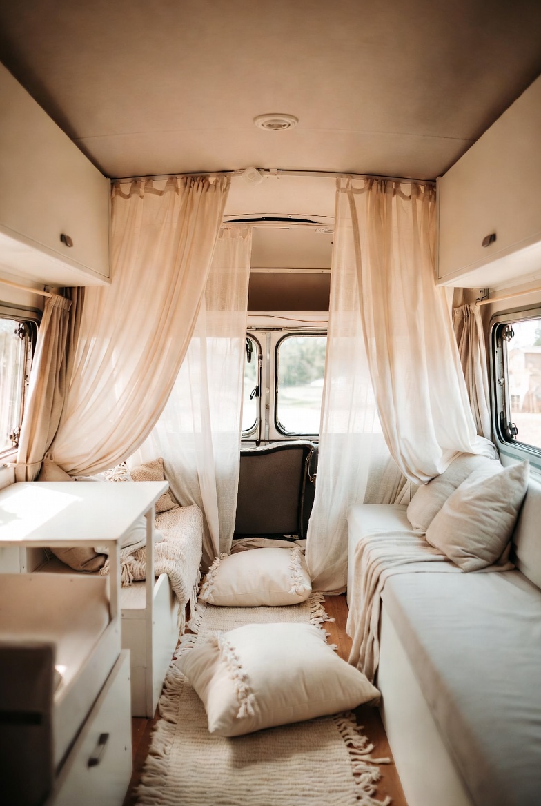 Making a Small Camper Feel Open and Relaxed