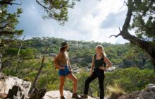 hiking outfits women