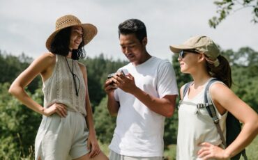 summer hiking outfits